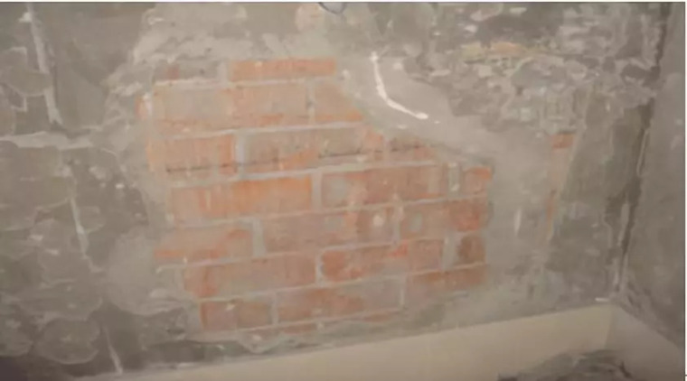 石膏板与墙砖墙面资料下载-瓷砖和石材的粘贴 预防出现空鼓与脱落及原因分析