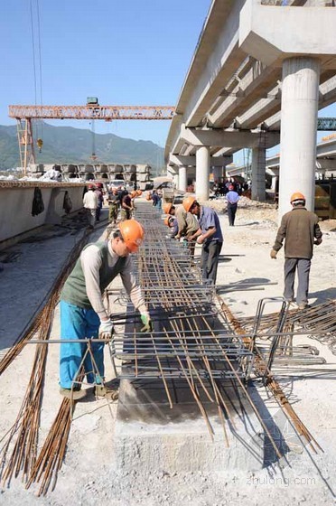 高速公路隧道检验批资料下载-辽宁桓永高速公路某段质量细化分解方案