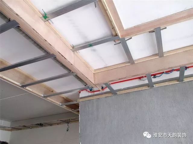 木龙骨地台施工工艺资料下载-​木工施工工艺