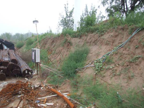 公路机电工程变更资料下载-公路工程施工现场常见的安全隐患PPT(369页)