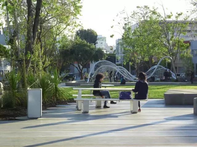 旧金山南公园改造景观— 一个灵活而又能互动的空间！_21