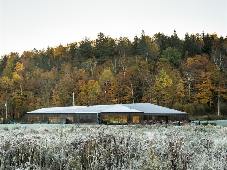 美国建筑师弗兰克赖特作品资料下载-加拿大花园山谷住宅