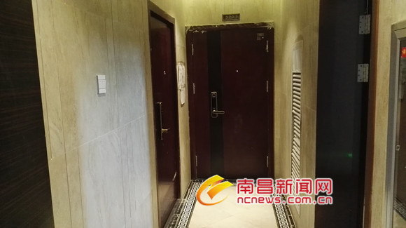 楼房复式设计资料下载-铜锣湾广场小区一业主私自改建房屋