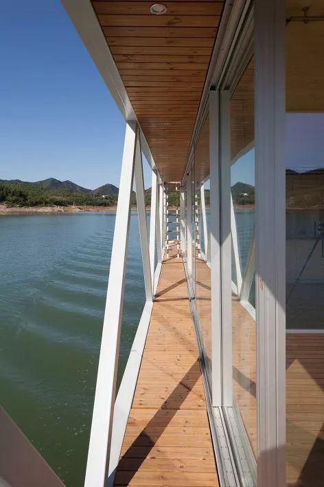 超美的水上筏式酒店设计，美出了新高度_33