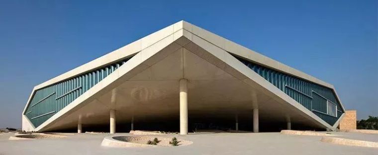 库哈斯设计的图书馆资料下载-库哈斯最新设计的图书馆，不仅炫酷而且超宽敞