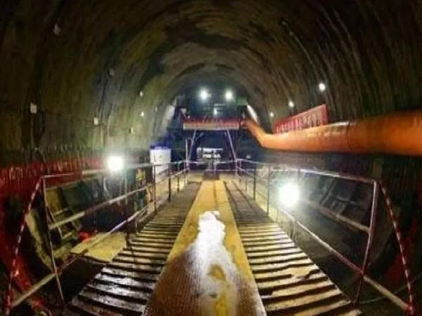 道路隧道工程中超前支护施工技术-Snap6