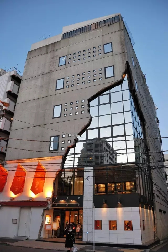 老年人护理站资料下载-创意还是奇葩？来看看日本这些让人眼前一亮的建筑！