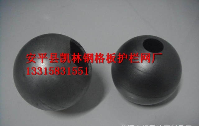 螺栓球焊接球资料下载-空心球球接栏杆，北京球接栏杆厂家
