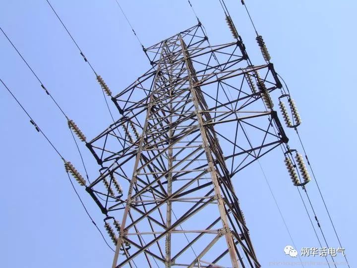 防隐患防事故保安全资料下载-风雨天注意三个“远离”保安全！