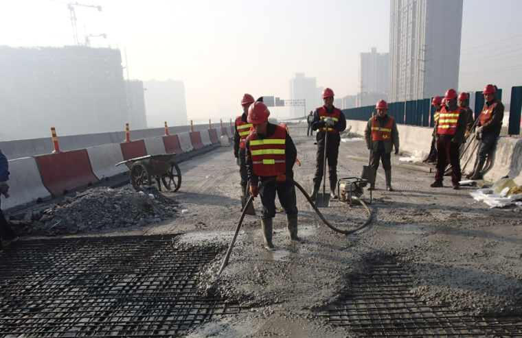 [QC成果]大跨度预制T梁外观质量控制-现场人工浇筑