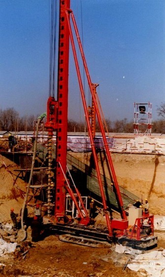 沉井触变泥浆助沉资料下载-桩基础与地下工程施工技术（钻孔桩 预制桩 沉井）