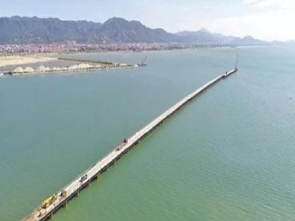 桩基工程进度资料下载-宏伟！湄洲湾跨海大桥工程进度曝光…总长约14.7公里！