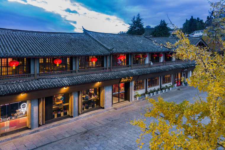 丽江肯德基玉河广场店-001-kfc-restaurant-in-yuhe-square-lijiang-china-by-roomoo