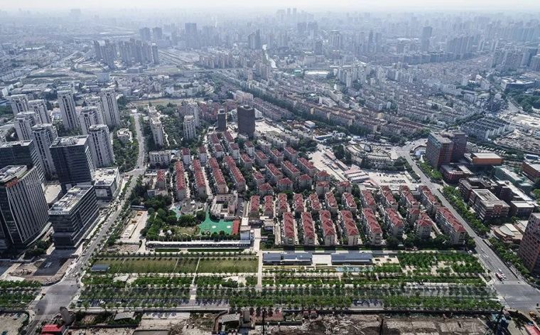 上海徐汇万科中心绿轴公园资料下载-逐步起飞—徐汇跑道公园最新进展
