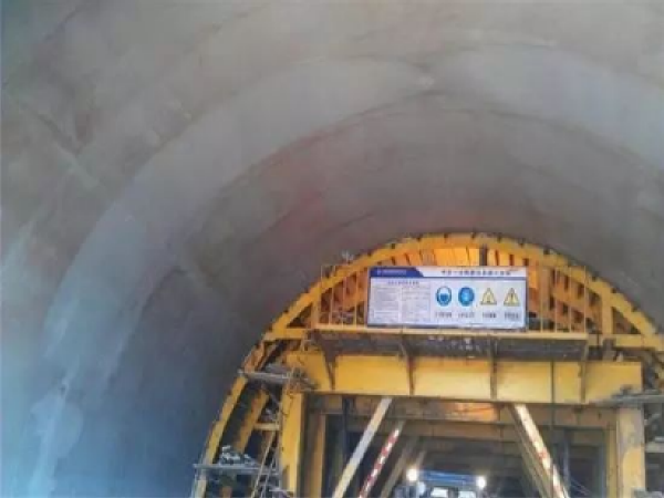 高速路隧道二衬施工资料下载-隧道二衬脱空原因分析及预防措施