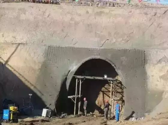 图解隧道初期支护施工全过程_3