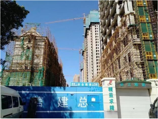 拆除重建施工图cad资料下载-主体完成却因质量不达标，18栋楼拆除重建！