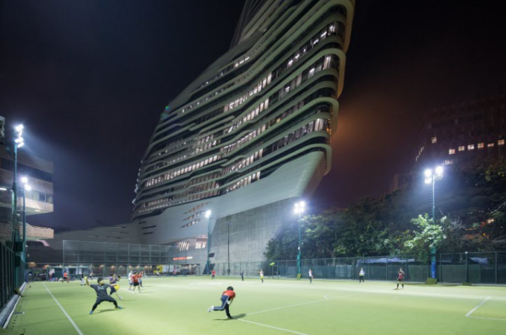 香港理工大学创新楼室内设计实景图-足球场实景图