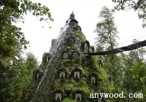 生态森林酒店资料下载-森林里的魔幻酒店