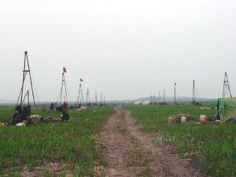 灰岩地区的勘察报告资料下载-建筑物场地岩土工程勘察报告Word版（共17页）