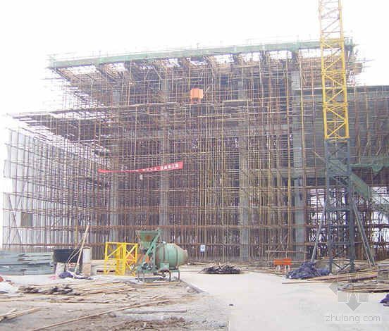 建筑施工安全教育ppt资料下载-建筑施工安全管理与控制（PPT）