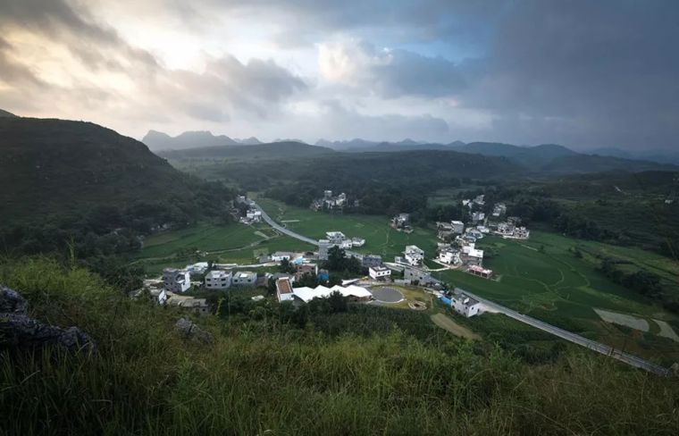 屋面改造设计方案资料下载-已荒废的乡村小学，改造成了最美乡村图书馆