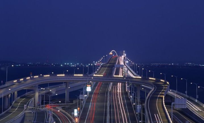 铁路与道路平交口资料下载-互通式立交T型平交口渠化设计