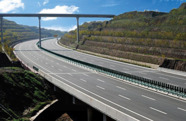 沥青路面标准化施工与管理经验总结讲义-桥面沥青铺装层铺筑效果