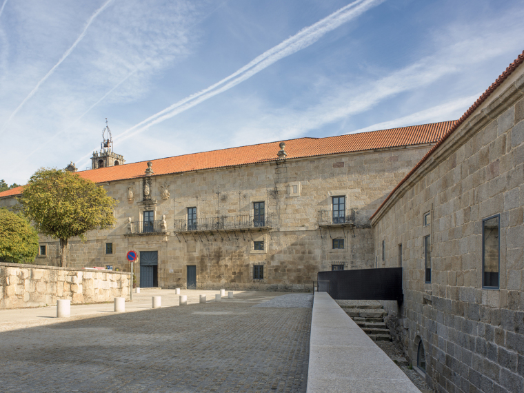 西班牙文化中心翻修资料下载-西班牙圣克洛迪奥修道院旁院翻修
