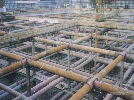结构设计降水施工图资料下载-基坑支护结构设计及基坑事故分析（护坡桩 基坑降水）