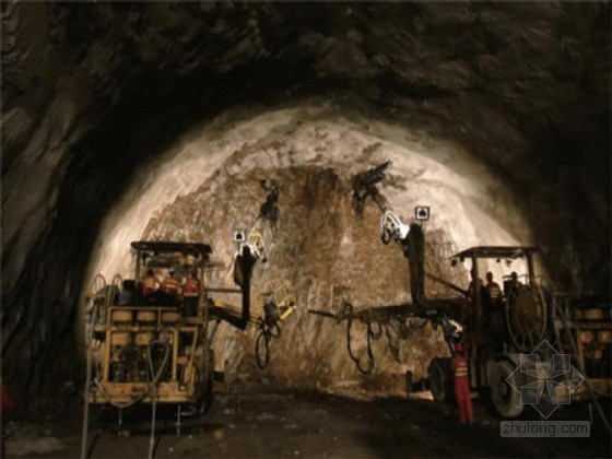 欧洲历史图片展览资料下载-隧道工程施工优秀作法及图片展示