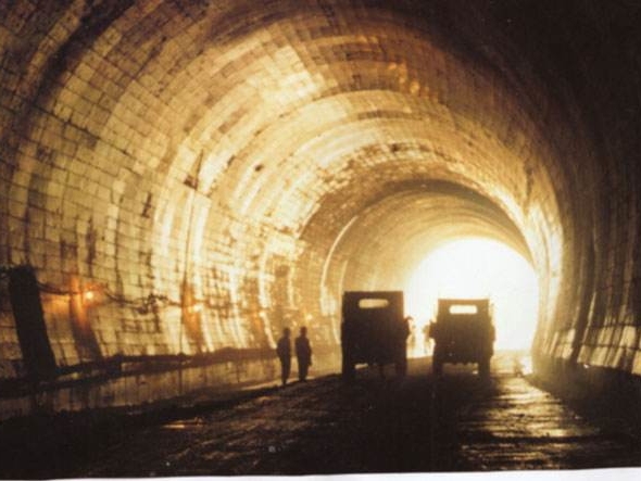 施工计划横道图cad资料下载-隧道工程施工组织设计