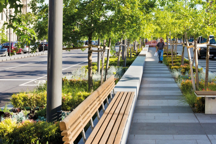 旅游道路绿化设计资料下载-浅析城市街道空间景观规划设计（60套资料在文末）