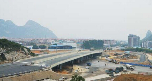 道牙台阶坡道资料下载-立交引道及匝道路面沉陷原因及防治措施