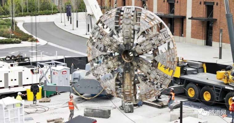 减震隔声垫资料下载-《TBM》北美“2018隧道成就奖”工程——西雅图Northgate接线工程延