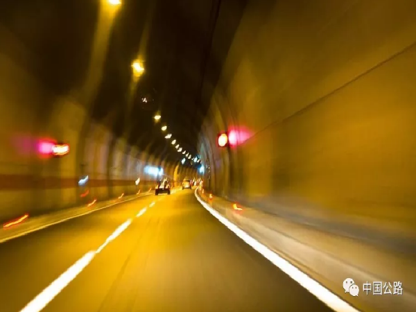 2018烟大海底隧道施工资料下载-台湾网友一边倒 支持“台湾海峡海底隧道”