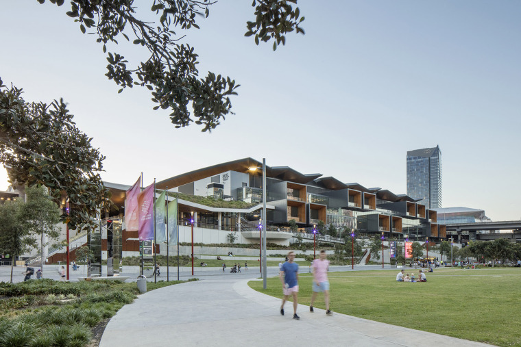铁路广场的新公共空间资料下载-悉尼达令港公共空间