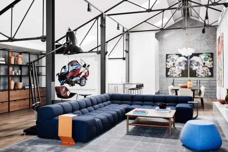 时尚黑色沙发资料下载-美国时尚新面貌的住宅