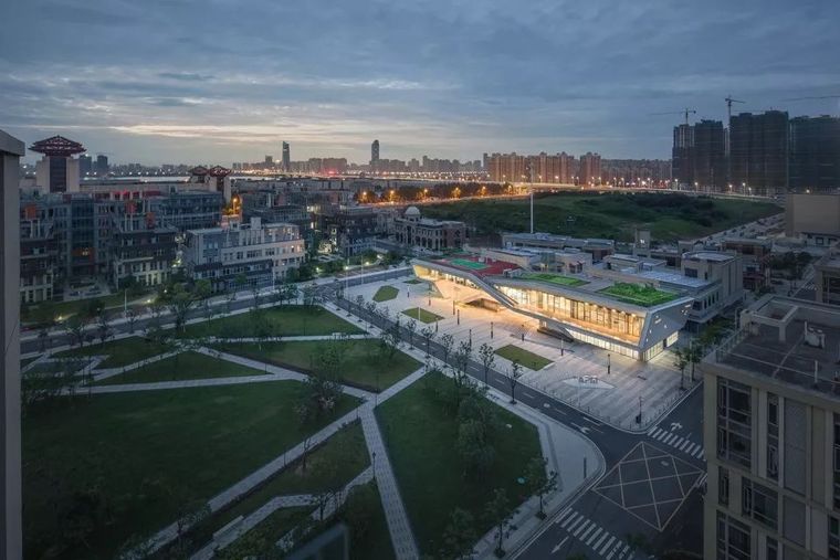 水城街区资料下载-让更多的自由与互动融入办公建筑