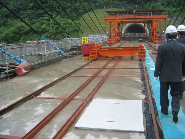 日本桥梁施工现场图片，好干净有木有-rr13.jpg