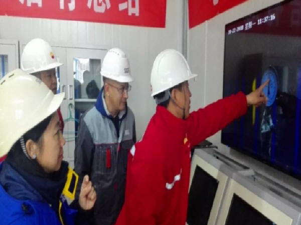 管道试压试验资料下载-就在刚才，黑龙江盾构首条隧道管道试压完工