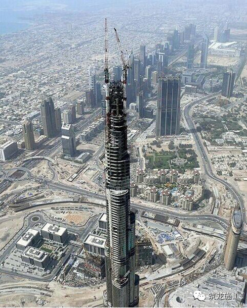 迪拜塔基础施工揭秘，沙漠中承起世界第一高楼！_36
