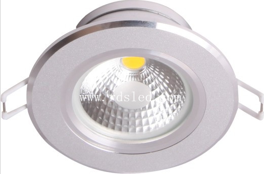 su筒灯射灯资料下载-LED超薄筒灯散热构造