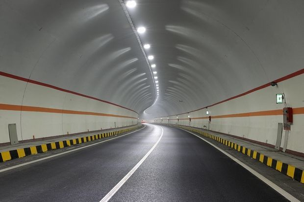 道路施工质量安全手册资料下载-隧道施工质量安全风险控制手册（含流程图）