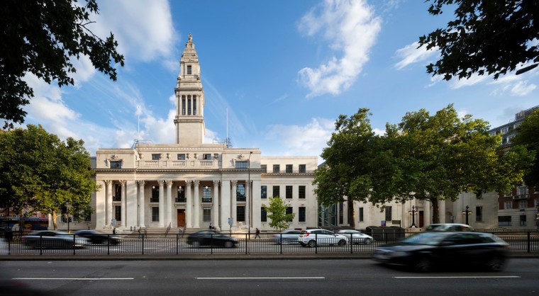 错位建筑资料下载-英国多用途的综合建筑