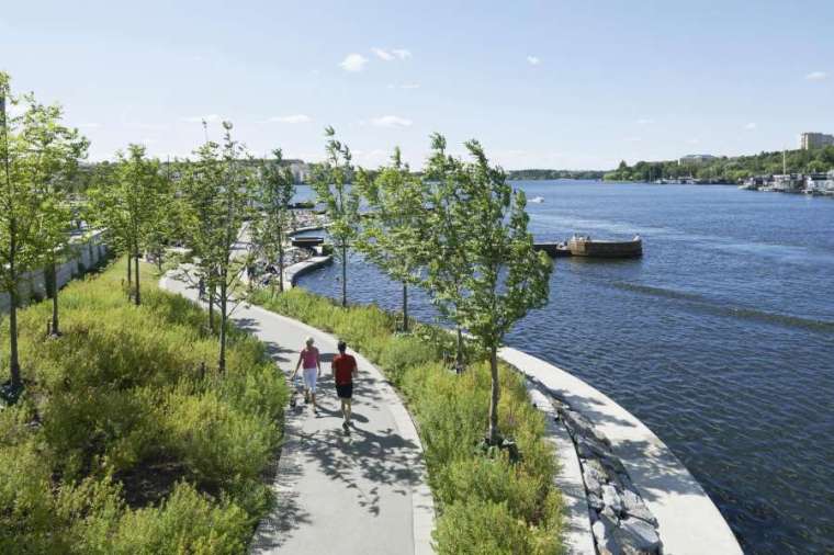 码头公园设计su资料下载-瑞典斯德哥尔摩带状滨水码头公园