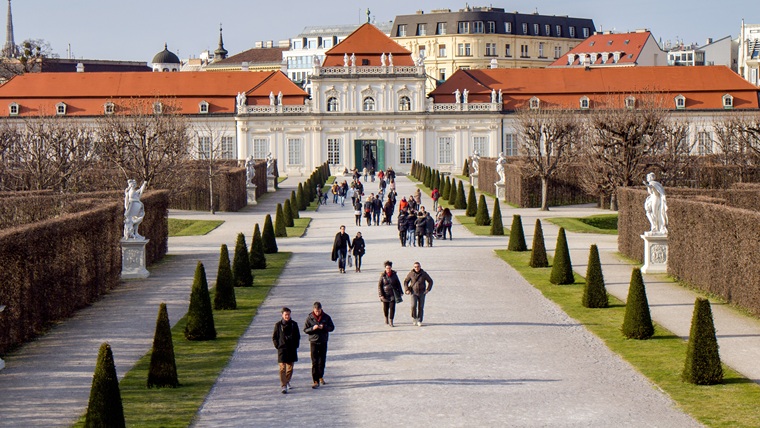 广联达实战应用培训课件（85页）-vienna-1476353