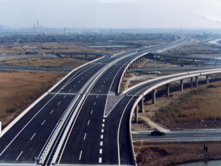 高速土建施工总结资料下载-高速公路交通控制讲义总结（139页）