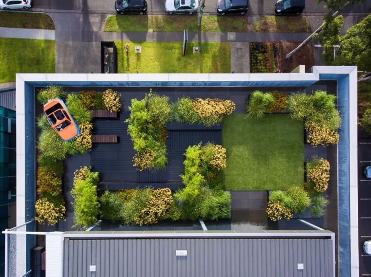 高速路服务区上的屋顶资料下载-吸引人上去的屋顶花园，设计成这样
