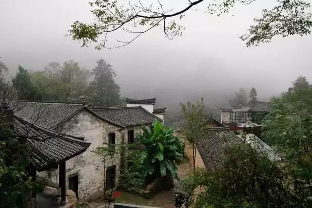 花3年时间改造封闭小山村，盖成了全中国最贵的民宿_5